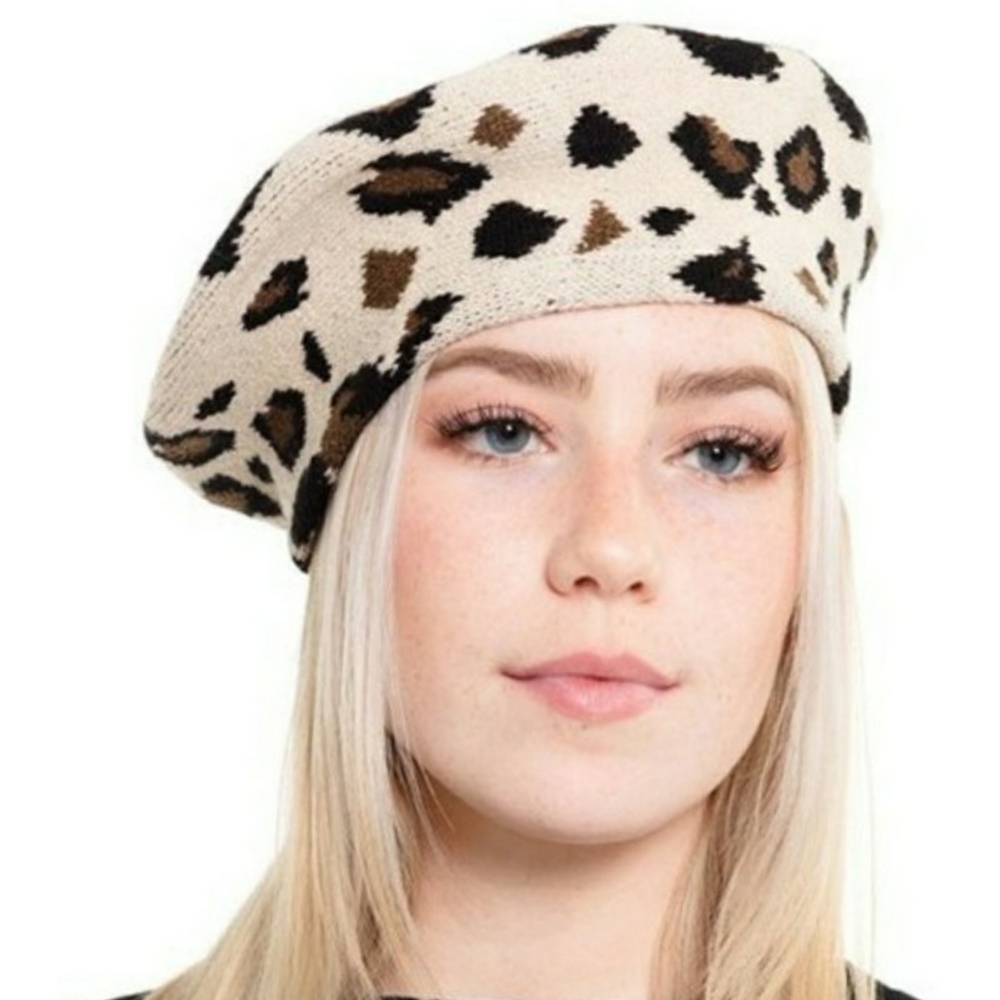 Wool beret in leopard print - Picture 1 of 2